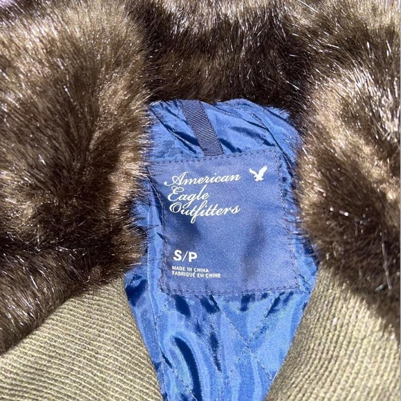 American Eagle Coat - Picture 2 of 2